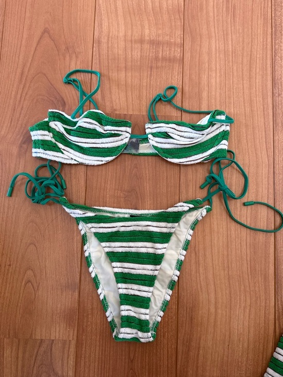 Triangle bikini set - Picture 5 of 9